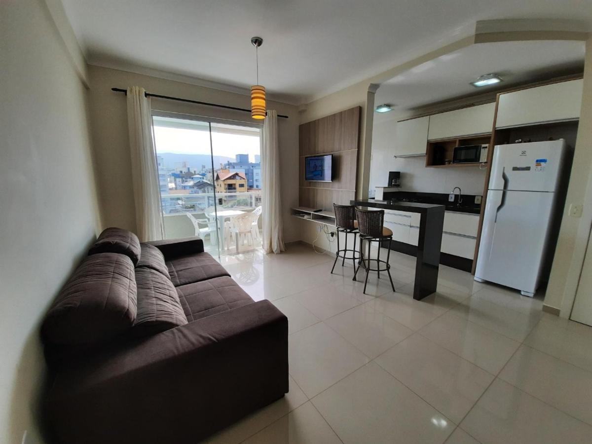 Apartamento 3 Quartos 8 Pessoas A 50 Mts Da Praia De Bombas, A 100M Da Passarela Do Ribeiro Bombinhas Exterior photo
